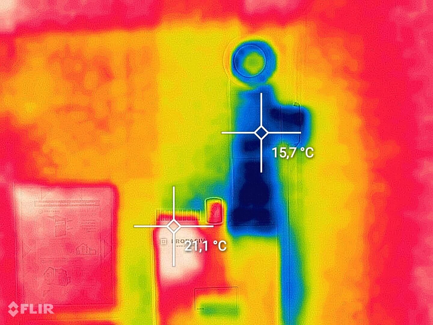 termokamera červená žlutá modrá teploty